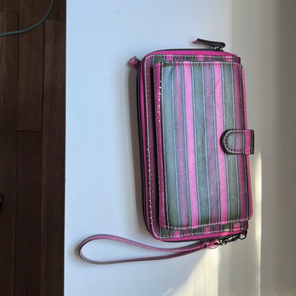 Wallet - Picture 1 of 3